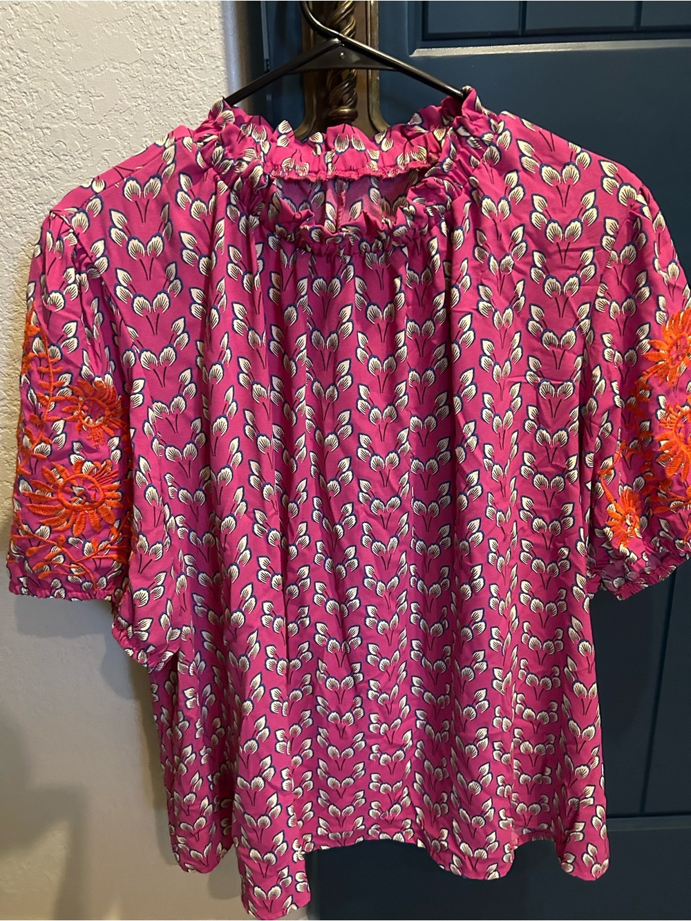 SHEIN Fuchsia Floral Print Short Sleeve Blouse with Orange Embroidery